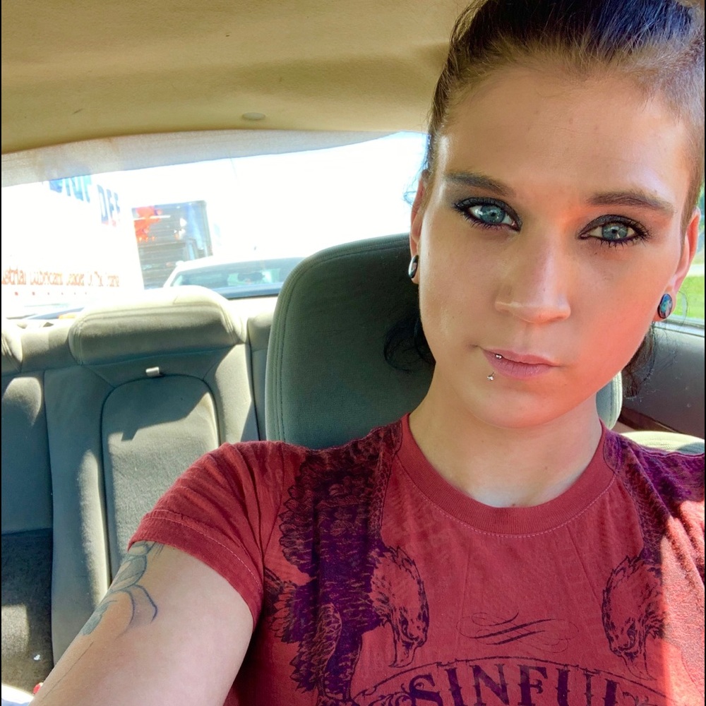 Meet your Posher, Briana